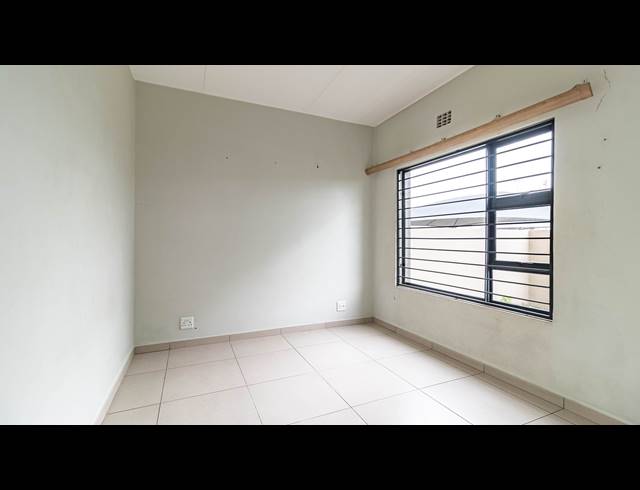2 BEDROOM APARTMENT FOR SALE IN NORTH RIDING